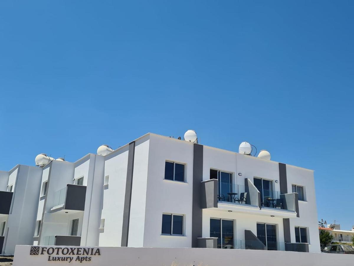 Fotoxenia Luxury Apts Paralimni Eksteriør billede