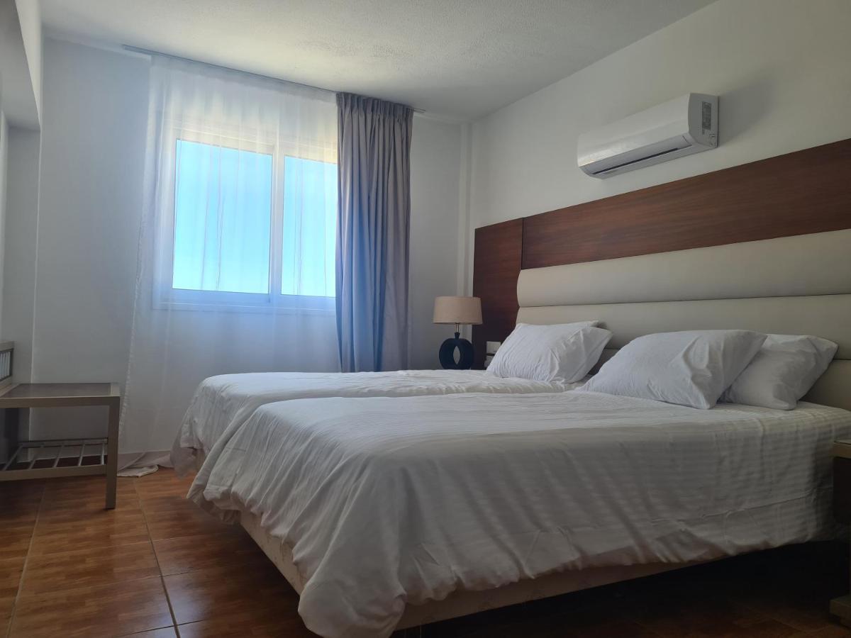 Fotoxenia Luxury Apts Paralimni Eksteriør billede